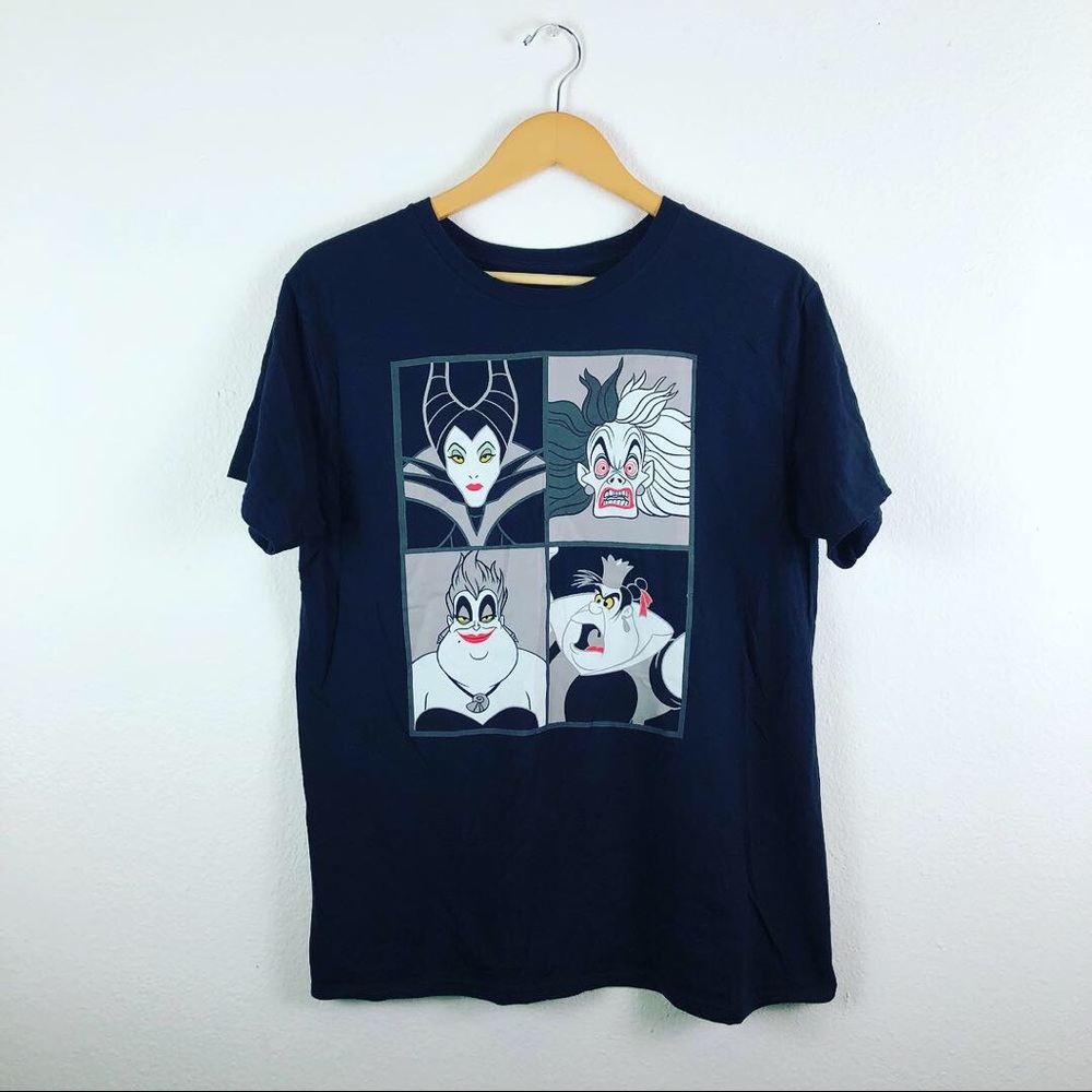 Disney Graphic Villains Tee, L